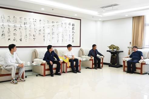 送锦旗1.jpg